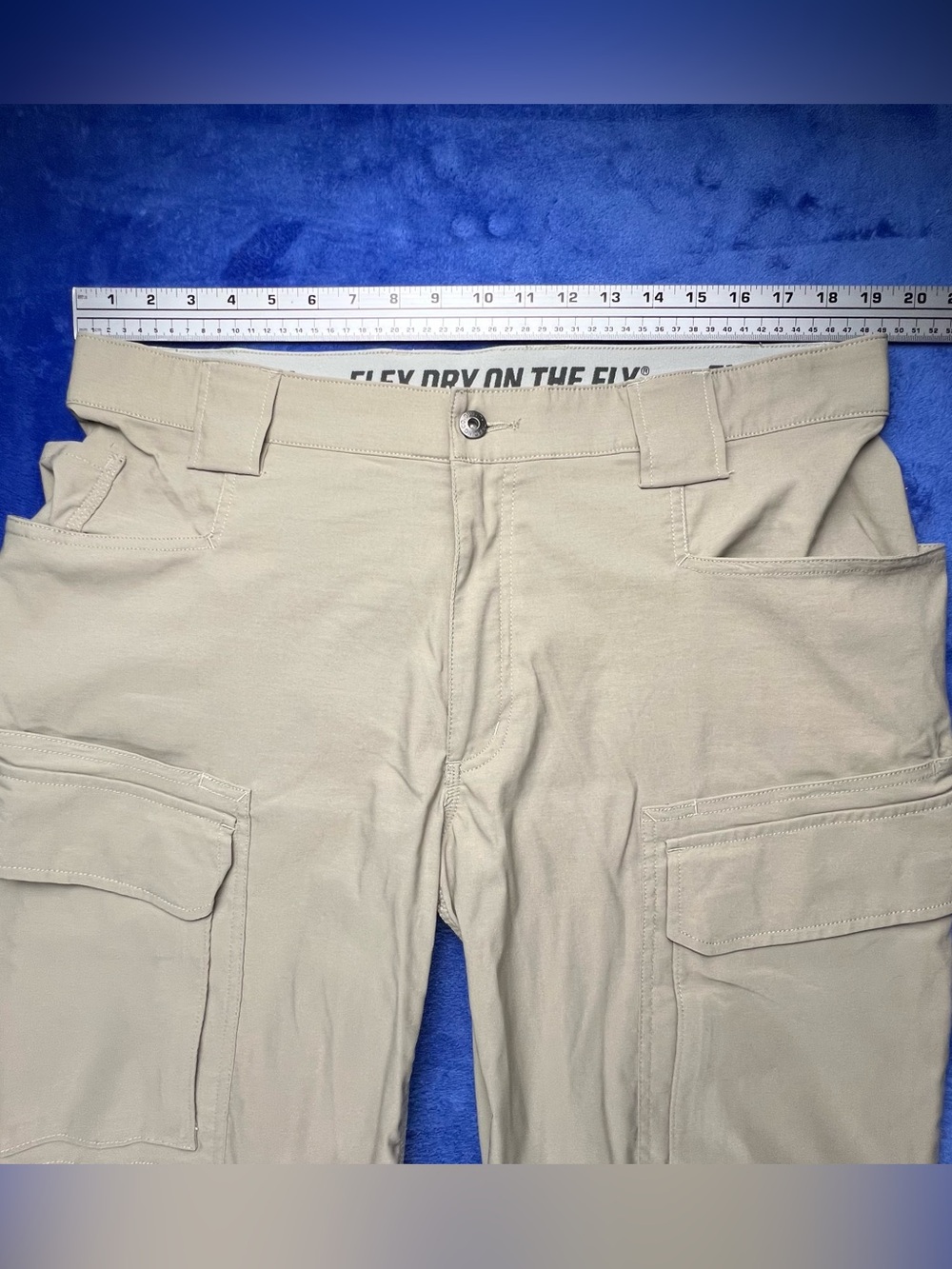 Duluth Trading Flex Dry On The Fly Cargo Pants Mens 38x30 Beige Relaxed Outdoor - Picture 3 of 11